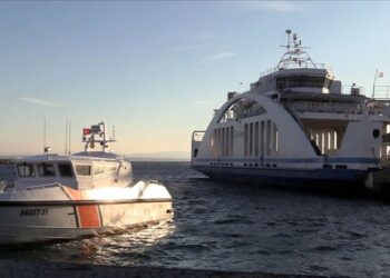 Gökçeada ve Bozcaada Feribot Seferleri İptal Edildi