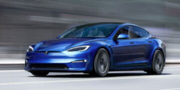 Hacker’lar Tesla Araçlarında Musk’a Özel Yazılım Keşfetti!