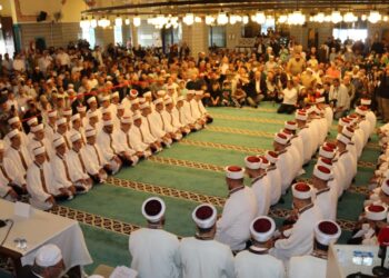 Hafızlık Eğitimini Tamamlayan Öğrenciler Belgelerini Aldı