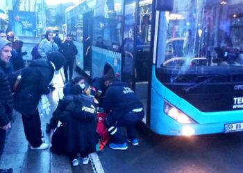 Halk Otobüsü 12 Yaşındaki Çocuğa Çarptı