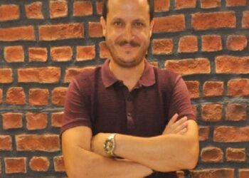 Hastane yöneticiliğinden oyunculuğa