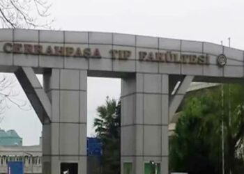 Hem Çalıştı Hem  İstanbul Üniversitesi Cerrahpaşa Tıp Fakültesini Kazandı