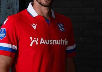 Hollandalı Futbol Kulübünün Forması Tartışma Yarattı