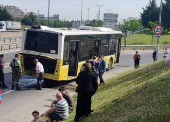 İETT Otobüsünde Yangın Çıktı