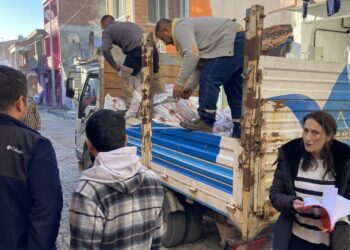 İhtiyaç Sahiplerine Kömür Dağıtımı Başladı