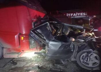 İki Tır Arasına Sıkışan Otomobil Sürücüsü Öldü