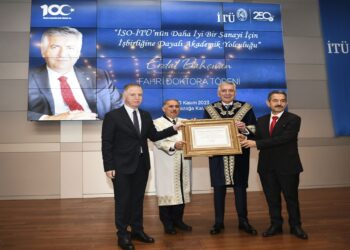 İSO Başkanı Erdal Bahçıvan’a Fahri Doktora Unvanı Verildi