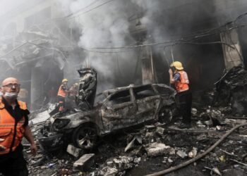 İsrail Askerleri Mülteci Kampını Hedef Aldı:  En Az 50 Kişi Hayatını Kaybetti