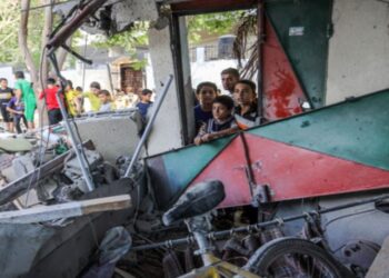 İsrail Ordusu Gazze’deki Sivilleri Arayarak “Bölgeyi Terk Edin” Tehdidi Yapıyor