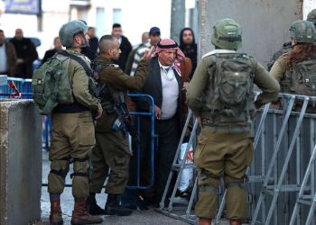 İsrail Polisi’nden Cuma Namazı Kılanlara Saldırı