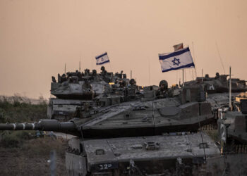 İsrail Tankları, Gazze Sınırında Beklemede