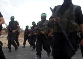 İsrailli Sürücüler Kassam Tugaylarıyla Karşılaşınca Panik İçinde Araçlarını Terk Etti