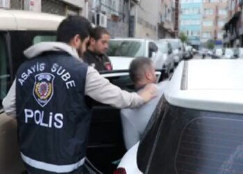 İstanbul Emniyeti Turistleri Hedef Alan Suç Şebekesini Çökertti