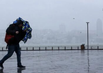 İstanbul İçin Fırtına Ve Sağanak Uyarısı