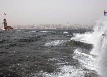 İstanbul Valiliği Marmara Denizi’nde Etkili Olacak Fırtına İçin Dikkat Çağrısı Yaptı