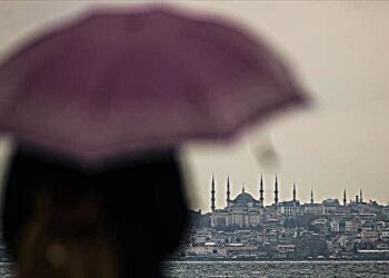 İstanbul Valiliğinden Kuvvetli Sağanak Uyarısı Yaptı