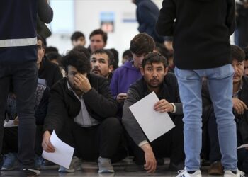 İstanbul’da Göçmen Operasyonları: 105 Kişi Yakalandı