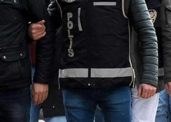 İstanbul’da Polislere Karşı Saldırgan Tavır Sergileyen Kişi Tutuklandı