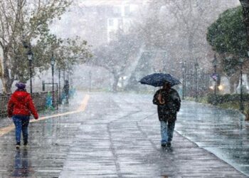 İstanbul’un Bazı İlçelerinde Karla Karışık Yağmur Etkili Oluyor