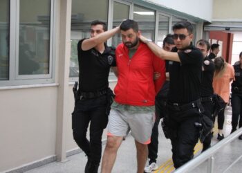 İzmit’teki Kavgada 1 Ölü, 4 Yaralı, 3 Tutuklama