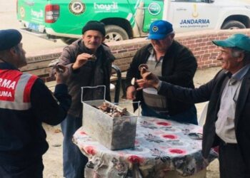 Jandarma Edirne’de Mantar Zehirlenmelerine Karşı Bilgilendirme Yaptı