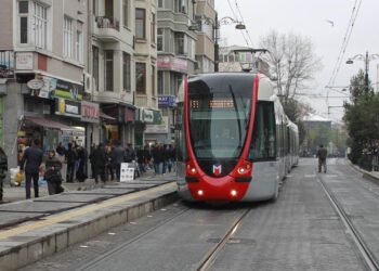 Kabataş-bağcılar Tramvay Hattı Seferleri Başladı