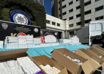 Kaçak İlaç Ve Ürün Operasyonunda 10 Kişi Yakalandı