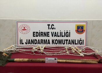 Edirne’de Kaçak Kazı Yapan 4 Şüpheli Suçüstü Yakalandı