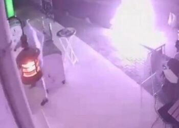 Kağıthane’de Motosiklet Alev Aldı