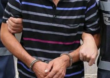 Kamu Görevlisi Olduğunu Söyleyen Dolandırıcı Tutuklandı