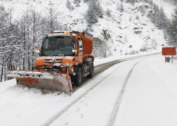 Kar Nedeniyle Kapanan 25 Köy Yolu Açıldı
