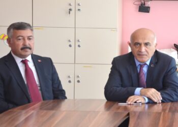 Karamürsel Kaymakamı Canbaba, Okul Müdürleriyle Buluştu