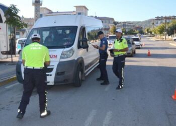 Karamürsel’de Okul Servisi Denetimleri Hız Kesmiyor!