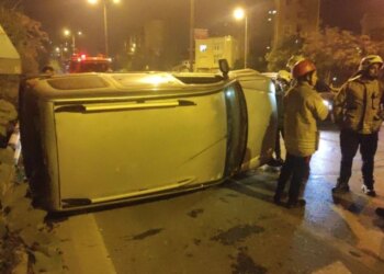 Kartal’da Devrilen Otomobilin Sürücüsü Yaralandı