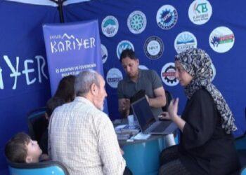 Kayseri Meslek Merkezi iş kapısı oluyor