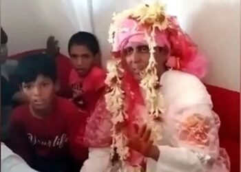 Kel Olduğu Anlaşılınca Damat Gelin Tarafından Dayak Yedi