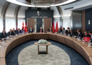 Kemal Kılıçdaroğlu Bazı CHP’li Milletvekilleri İle Görüştü