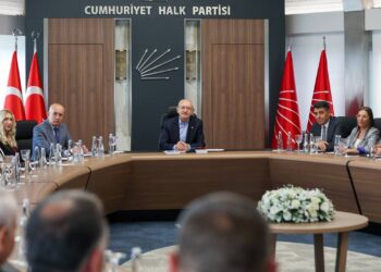 Kemal Kılıçdaroğlu Yeni Ankara İl Başkanı Erkol Ve Yönetimini Kabul Etti