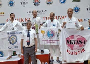 Keşanlı karatecilerden Gemlik derecesi