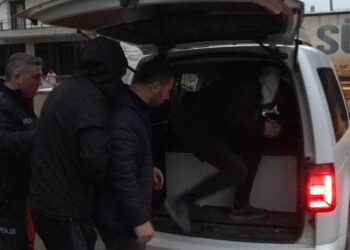 Kesinleşmiş Hapis Cezası Bulunan 2 Firari Yakalandı