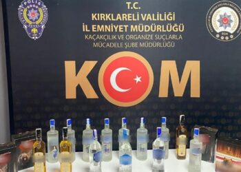 Kırklareli’nde Kaçak İçki Operasyonu: 98 Şişe Ele Geçirildi!
