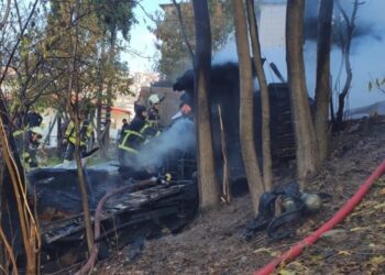 Kocaeli’de Depo Yangını Çıktı