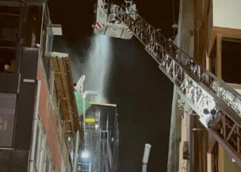 Kocaeli’de lokantanın bacasında çıkan yangın söndürüldü