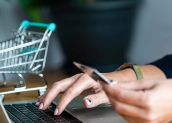 Kredi Kartı Tehlike Saçıyor! İşte Yeni “kargo” Tuzağı!