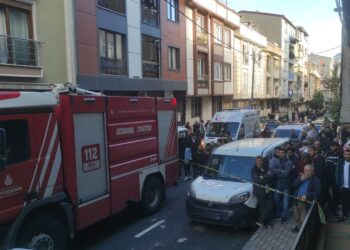 Küçükçekmece’de 5 Katlı Binada Meydana Gelen Patlamada 1 Kişi Öldü