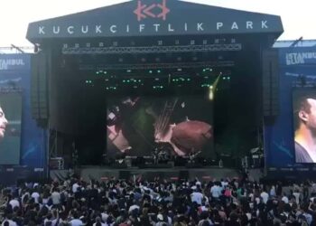 Küçükçiftlik Park’ta Mor Ve Ötesi Rüzgarı