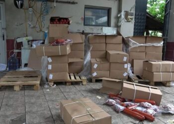 Kurban İçin Vekalet Veren Bin 700 Kişiye Bozuk Et ve Salam Teslim Ettiler!