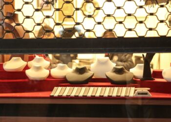 Kuyumcu Hırsızları Kameralara Yakalandı