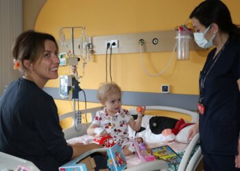 Lösemili Çocuklar Üniversite Hastanesinde Tedavi Oluyor