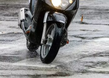 Motosiklet Ve Elektrikli Bisikletlere Getirilen Trafiğe Çıkış Yasağı Kaldırıldı
